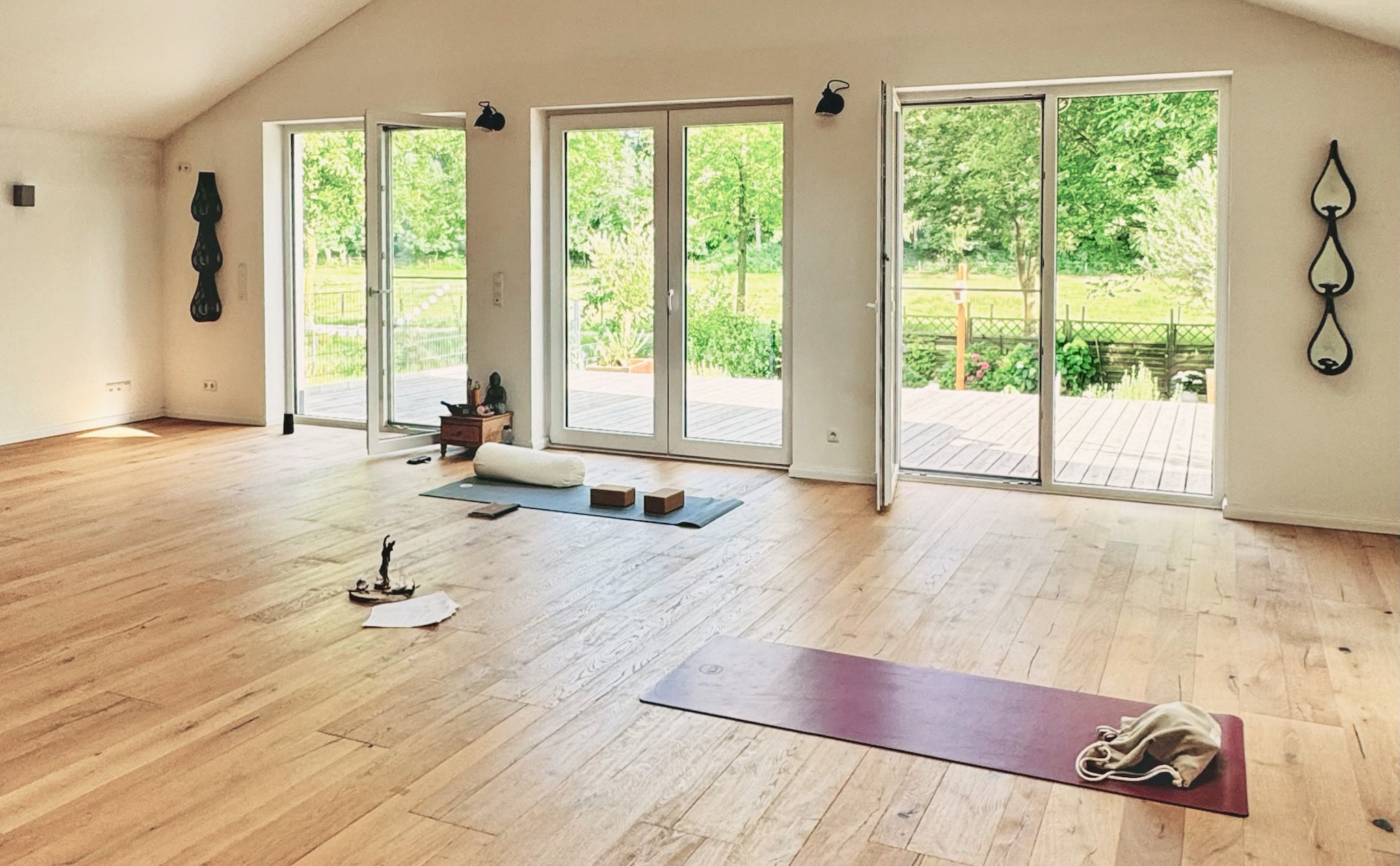 Yoga Schmetterling Life Balance Hatha Yin Yoga Vinyasa Yogastunden Yogastudio Yogaklassen in Kerpen Bergheim Erftstadt Nörvenich Elsdorf Frechen Erftkreis Life Balance Hatha Yoga